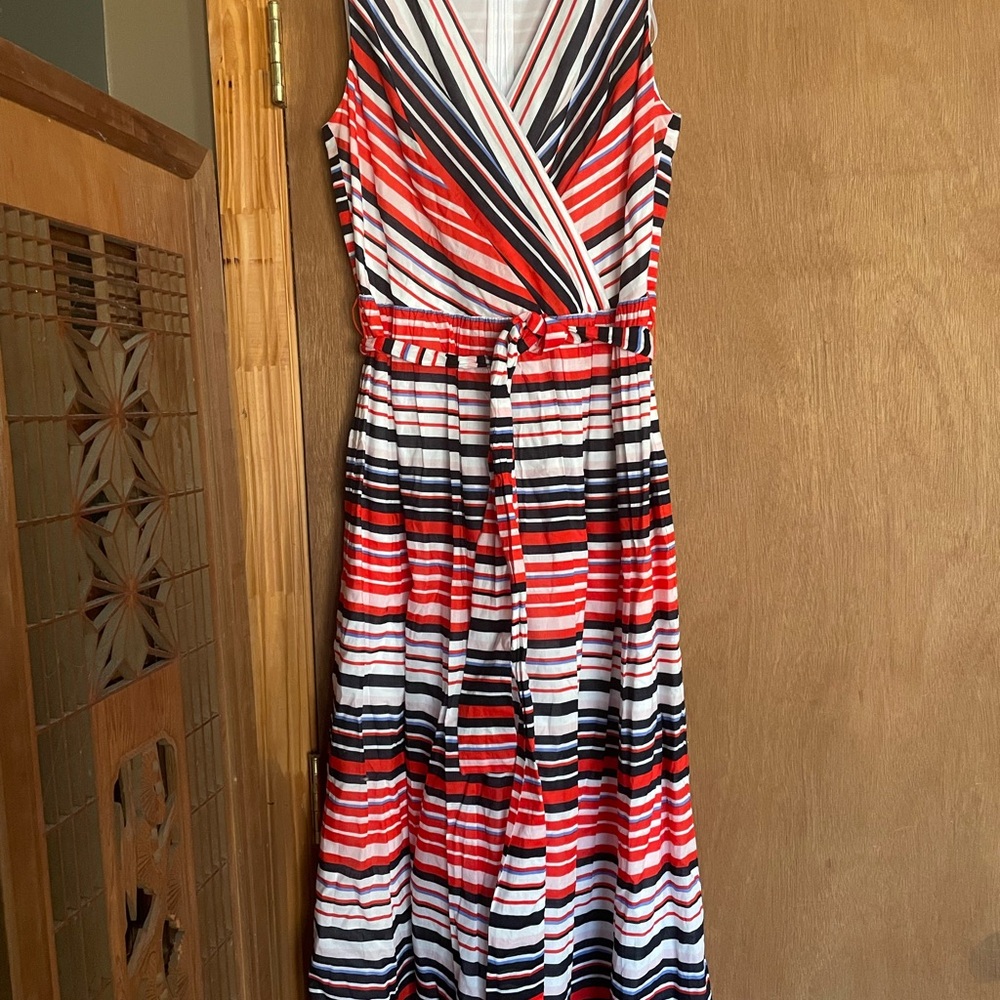 Tommy Hilfiger Red and Black Maxi Dress with V-neck Sleeveless Wrap Style